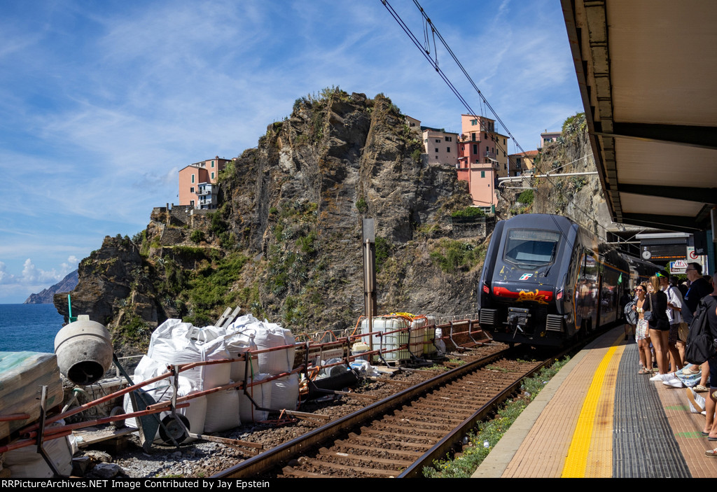 Among the Cliffs of Manarola